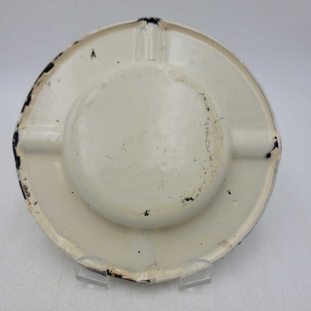 Labatt's Lager Ale Enamel Ashtray (BS)