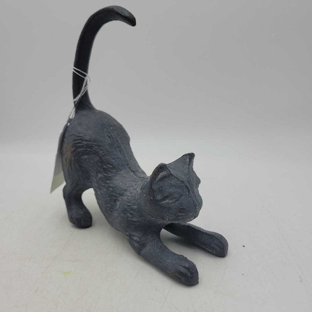 Vintage Cast Iron Cat (BS)
