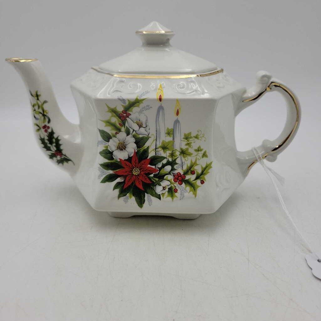 Ellgreave Genuine Ironstone Christmas Teapot, Made in England SCCD0031