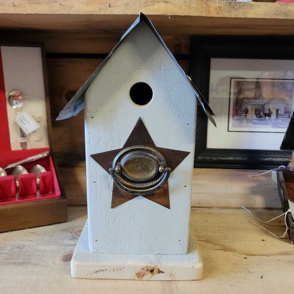 Birdhouse with rustic star (PC)