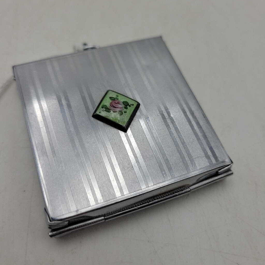 E.A.M. compact (LIND)