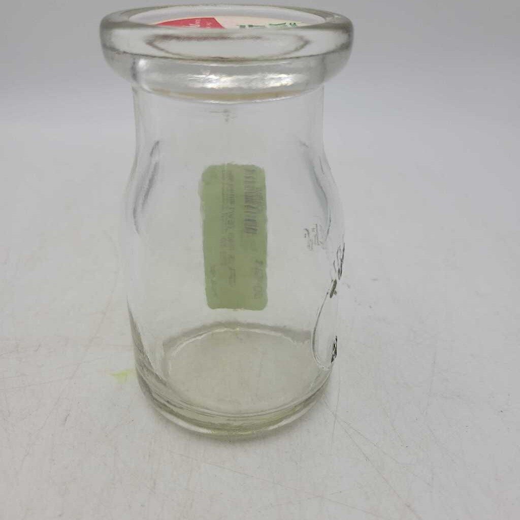 Turner's Dairy 1/4 Pint Milk bottle (JAS)