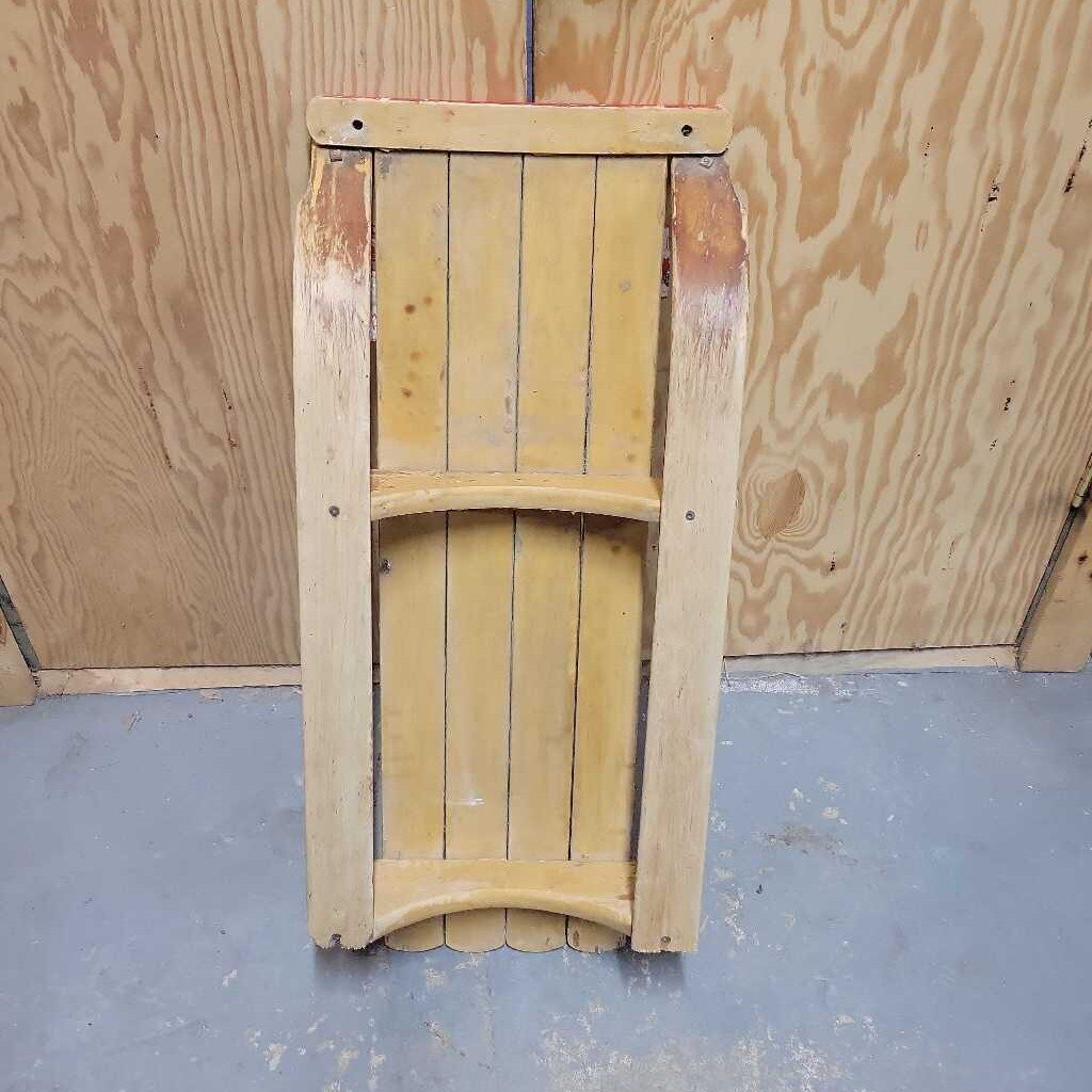 Vintage Wooden sleigh SR (NUR)