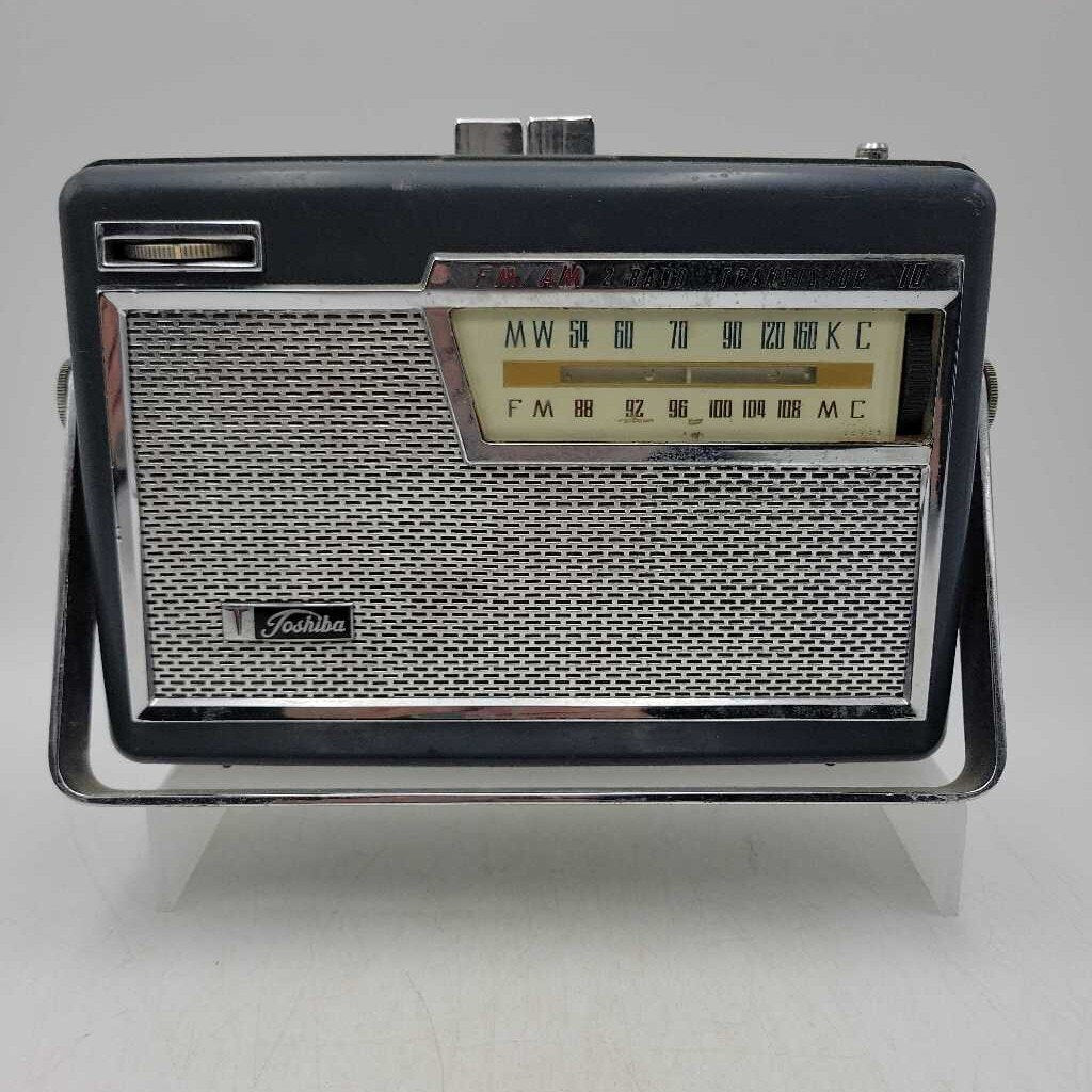 Toshiba Portable Radio (DR)