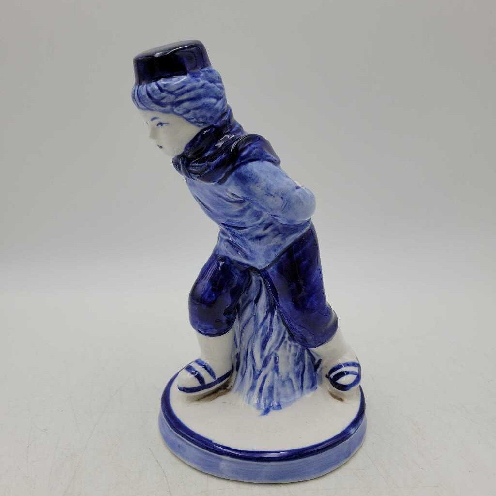 Delft skater Figurine (LIND)
