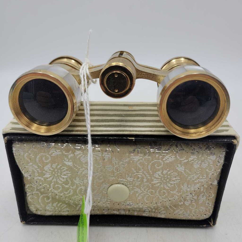 MOP Opera glasses in case with box (LIND)