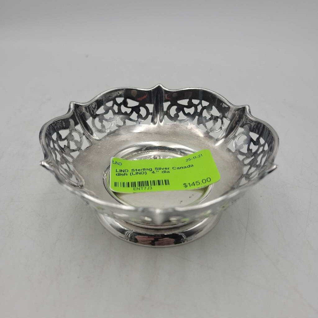 Sterling Silver Canada dish (LIND)