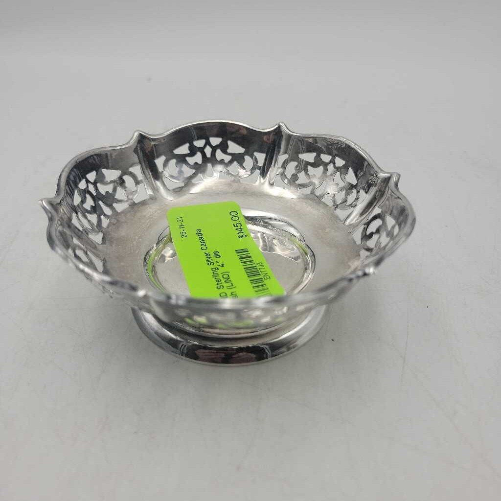 Sterling Silver Canada dish (LIND)