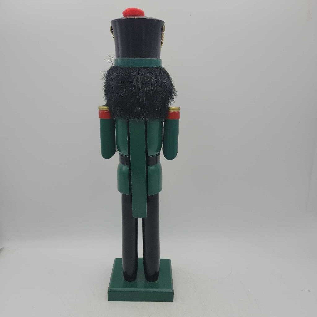 Wooden Solider Nut Cracker (KEN) Nutcracker