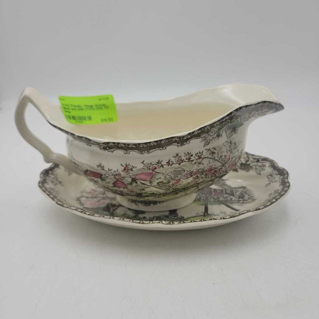 Friendly Village Gravey Boat and Dish (YVO) (511)