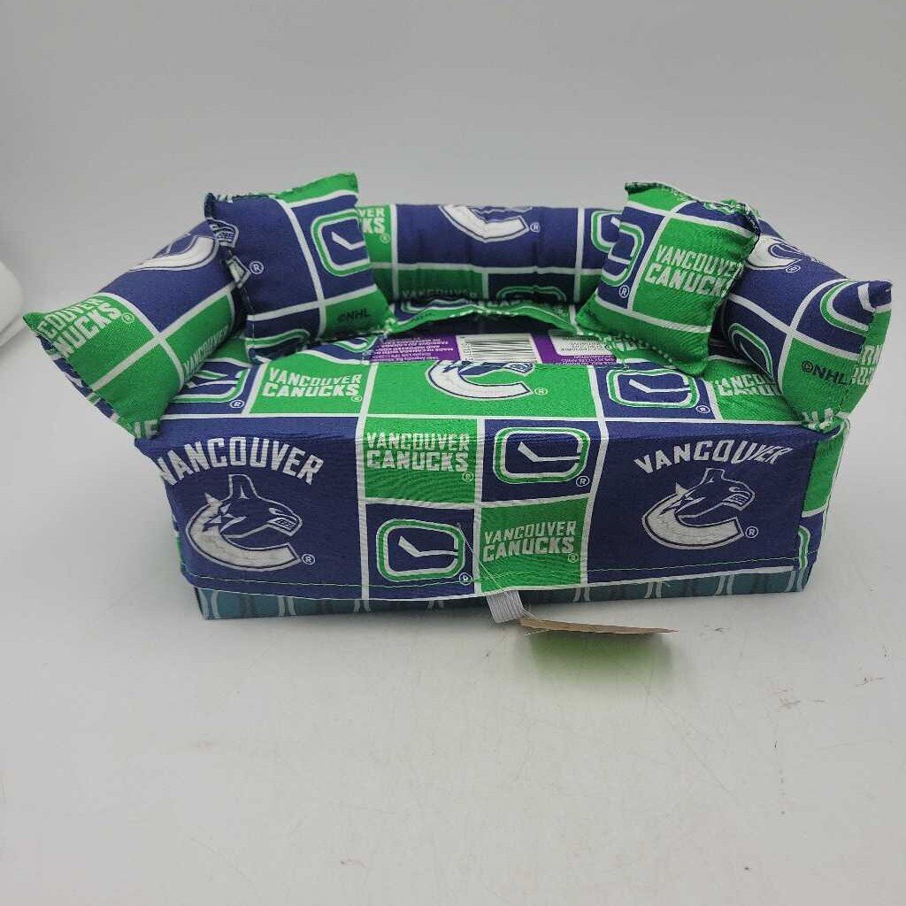 Tissue Box Couch Cover Vancouver Canucks (HAUS)