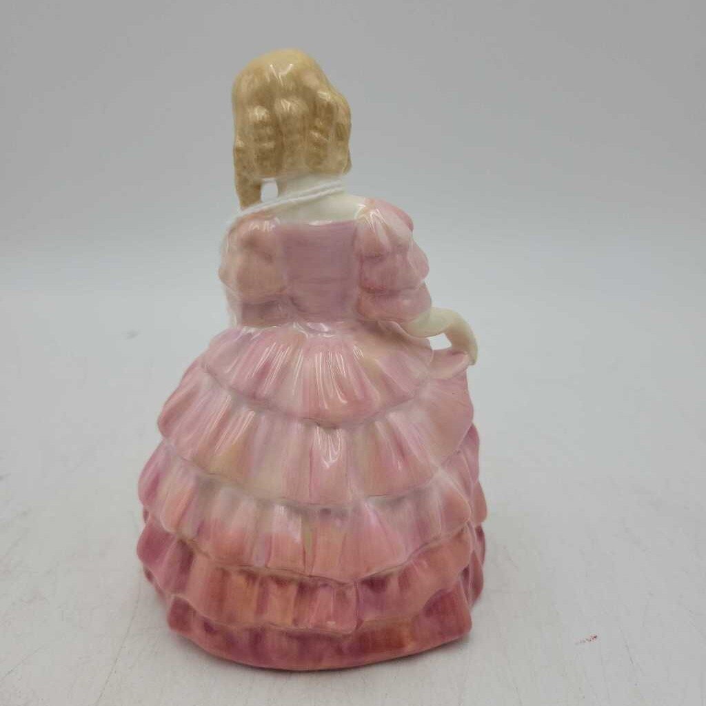 Royal Doulton "Rose" HN# 1368 #604 (NS)
