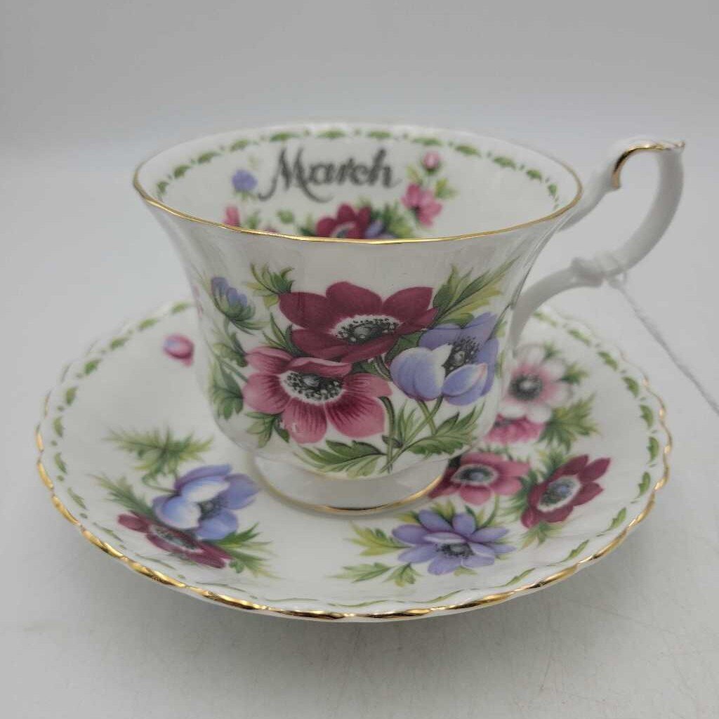 Royal Albert Cup and saucer March #604 (NS)