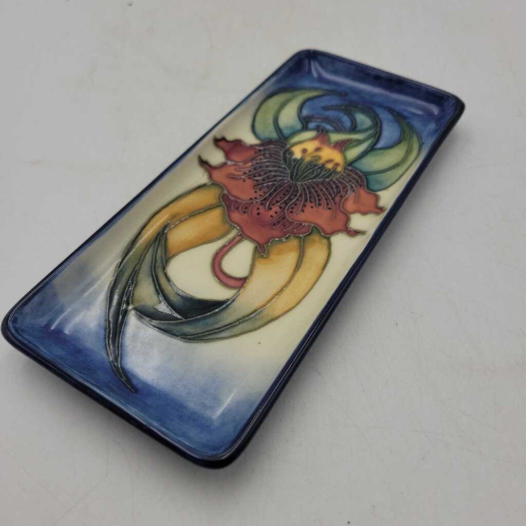 Moorcroft "Anna Lily" Made In England Trinket Dish (YVO) (512)