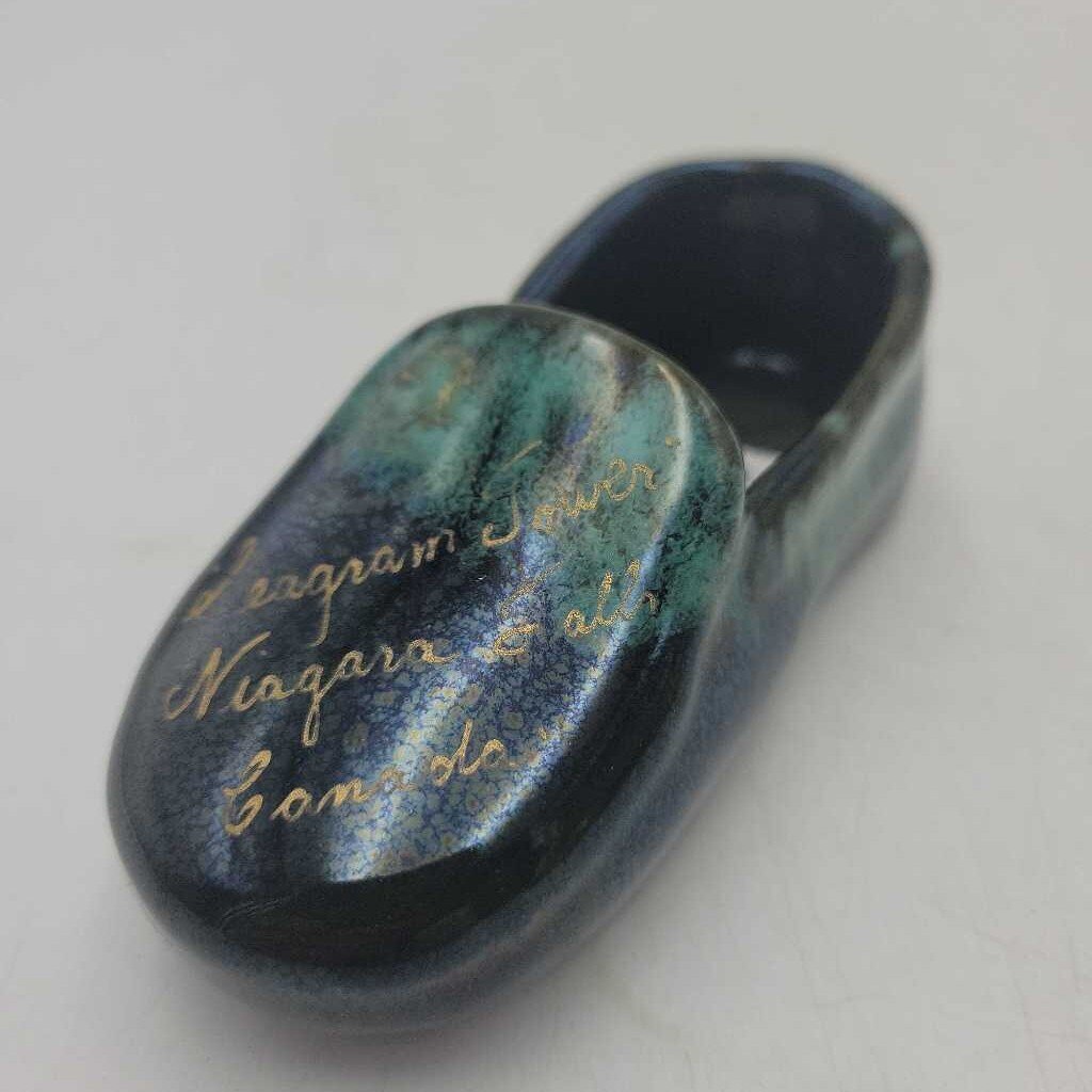 Seagram Tower Niagara Falls McMaster Pottery Shoe (JL)