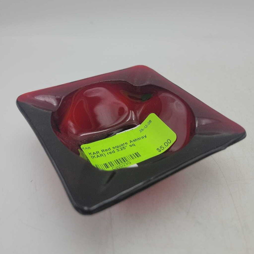 Red square Ashtray (KAR)