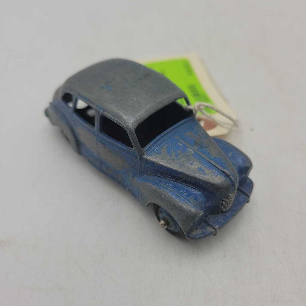 Dinky Austin Devon car (JAS)