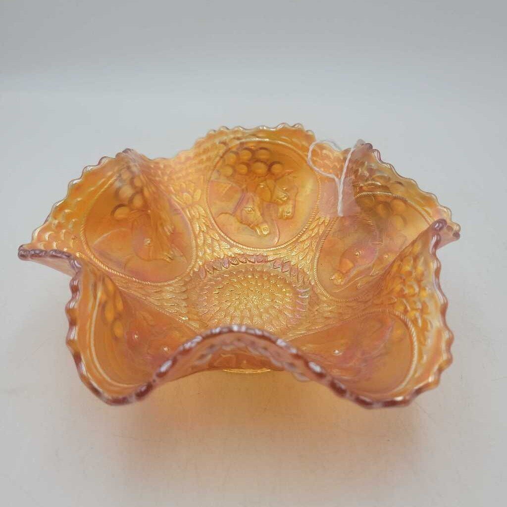 Ruffled edge Horse head Carnival Glass Bowl (DEB)