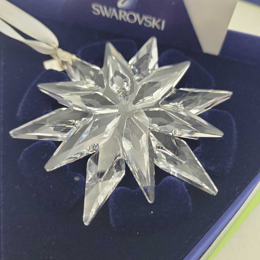 Swarovski Christmas Ornament 2011 (Haus)