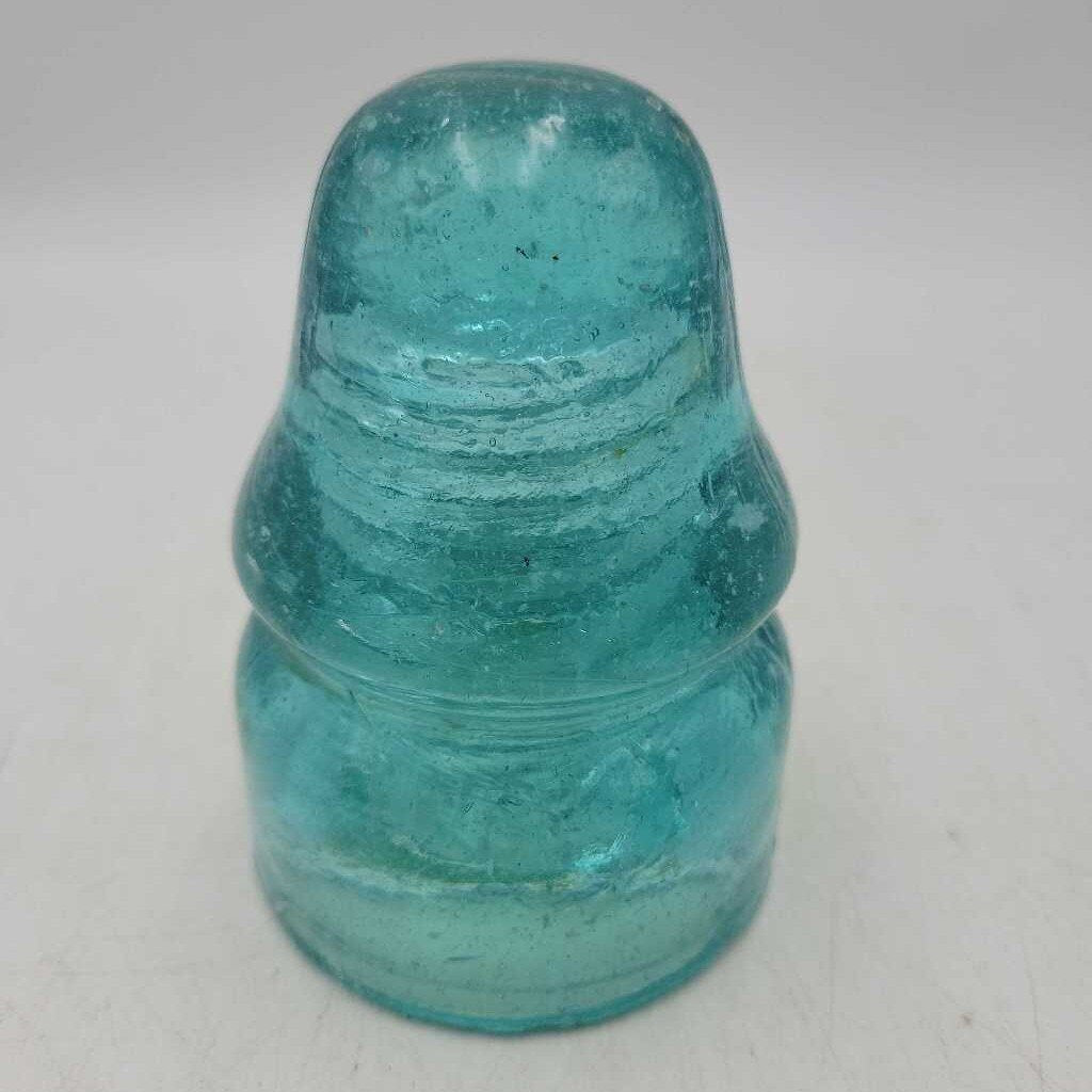 Glass Insulator With plenty snow (JEF)