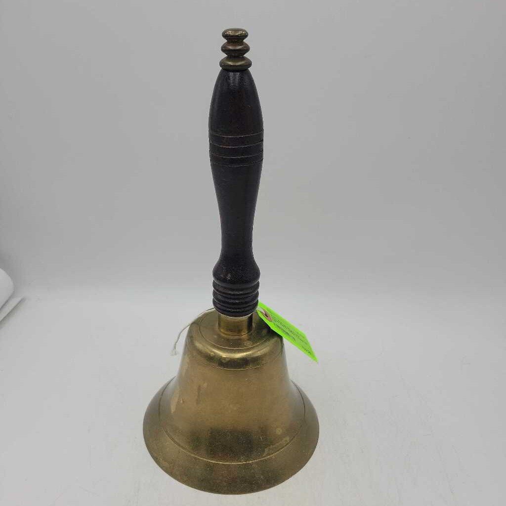 Vintage large brass school Bell (Yvo)(601)