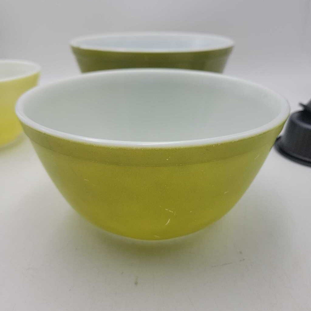 Pyrex Bowls, Set of 3 Verdi Green, 1960s 8-1/2", 7", 5-1/2"diameters (TRE)