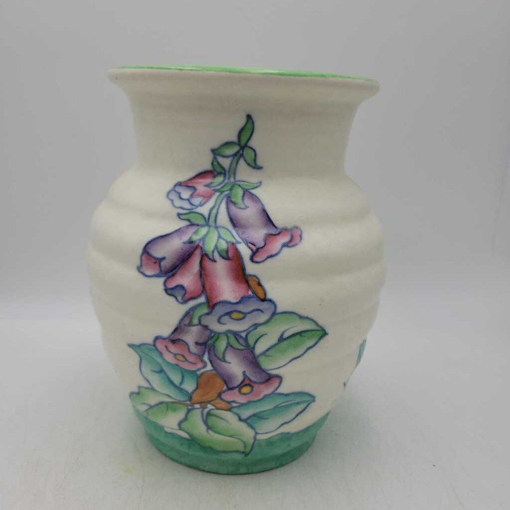 Crown ducal pitcher (DEB)