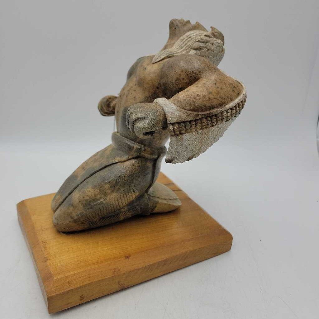 Native Stone carving By Wayne Sky (BS)