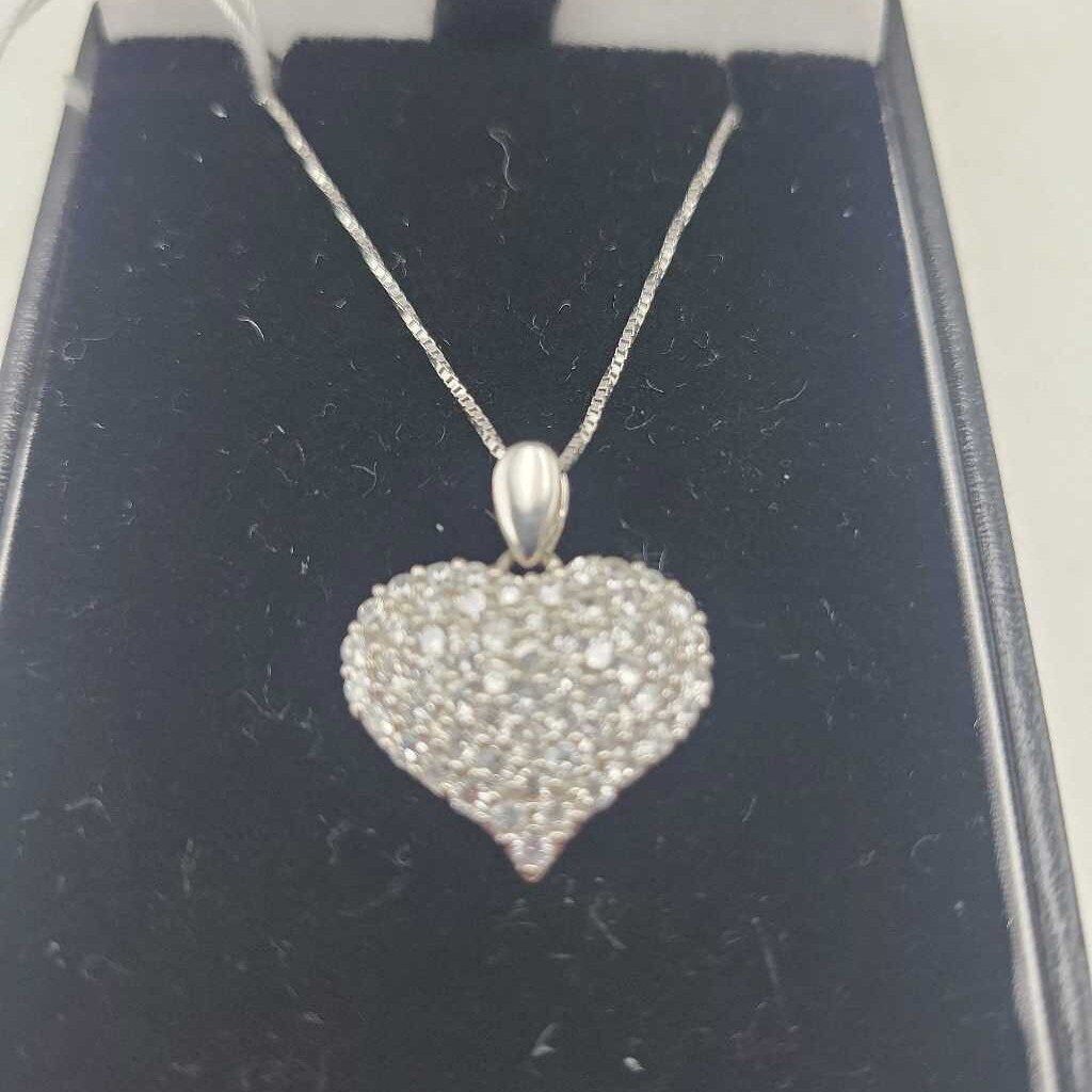 10k White Gold Heart Pendant - #12513 (VT)