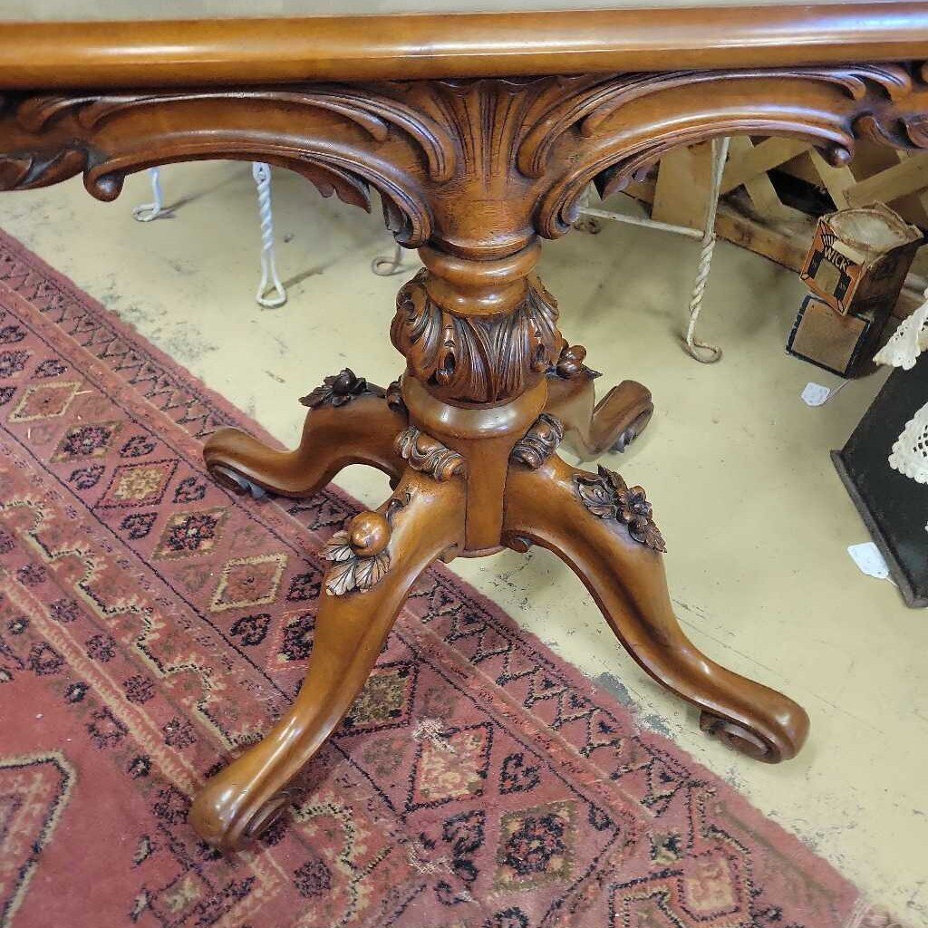 Victorian Mahogany and Needlepoint Fire Screen (SCAD0200) (SC)