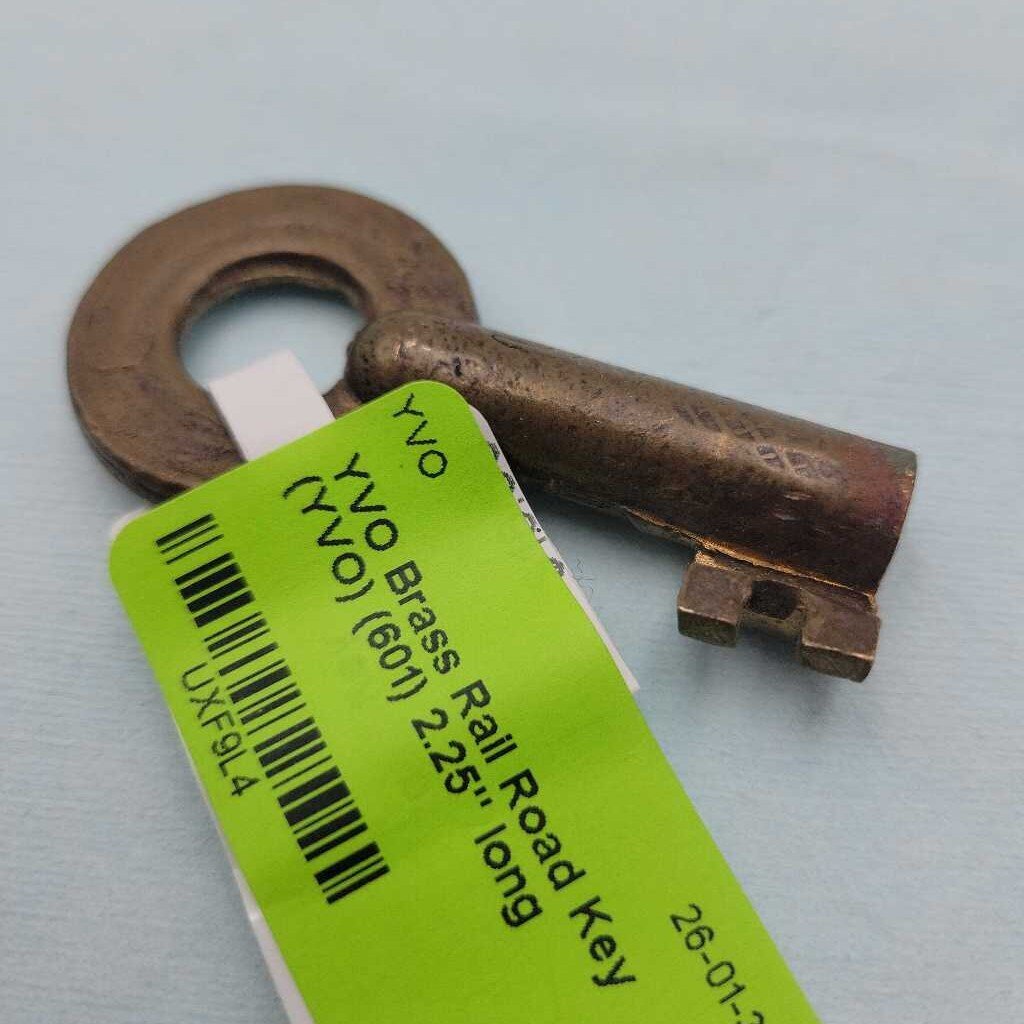 Brass Rail Road Key (YVO) (601)
