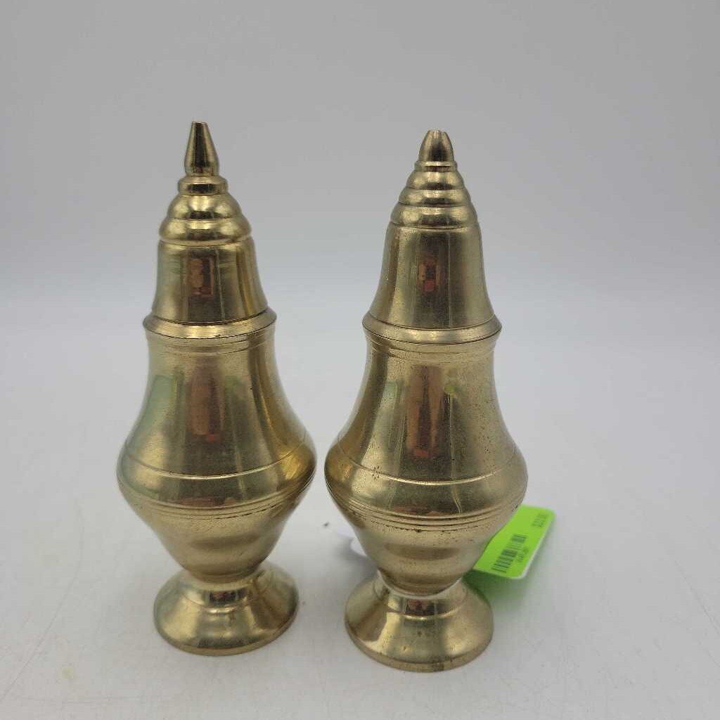 Brass Salt & Pepper Shakers (NAT)