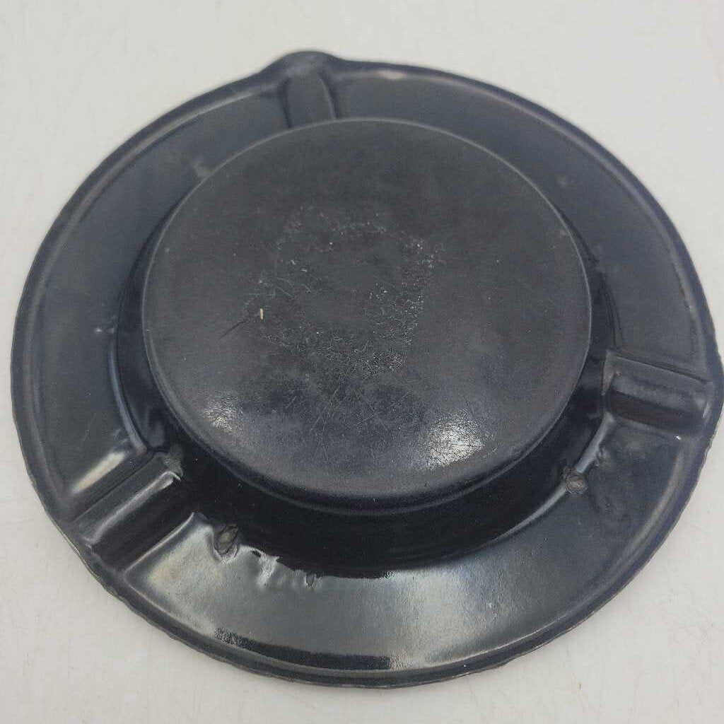 Black Horse Porcelain Beer advertising ashtray (JFH)