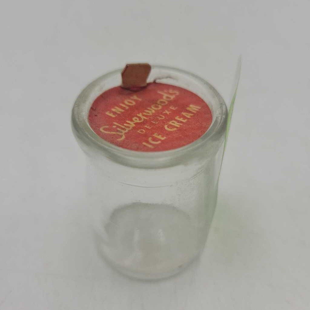 Small Glass Creamer with Sivlerwood's lid (YVO) 602