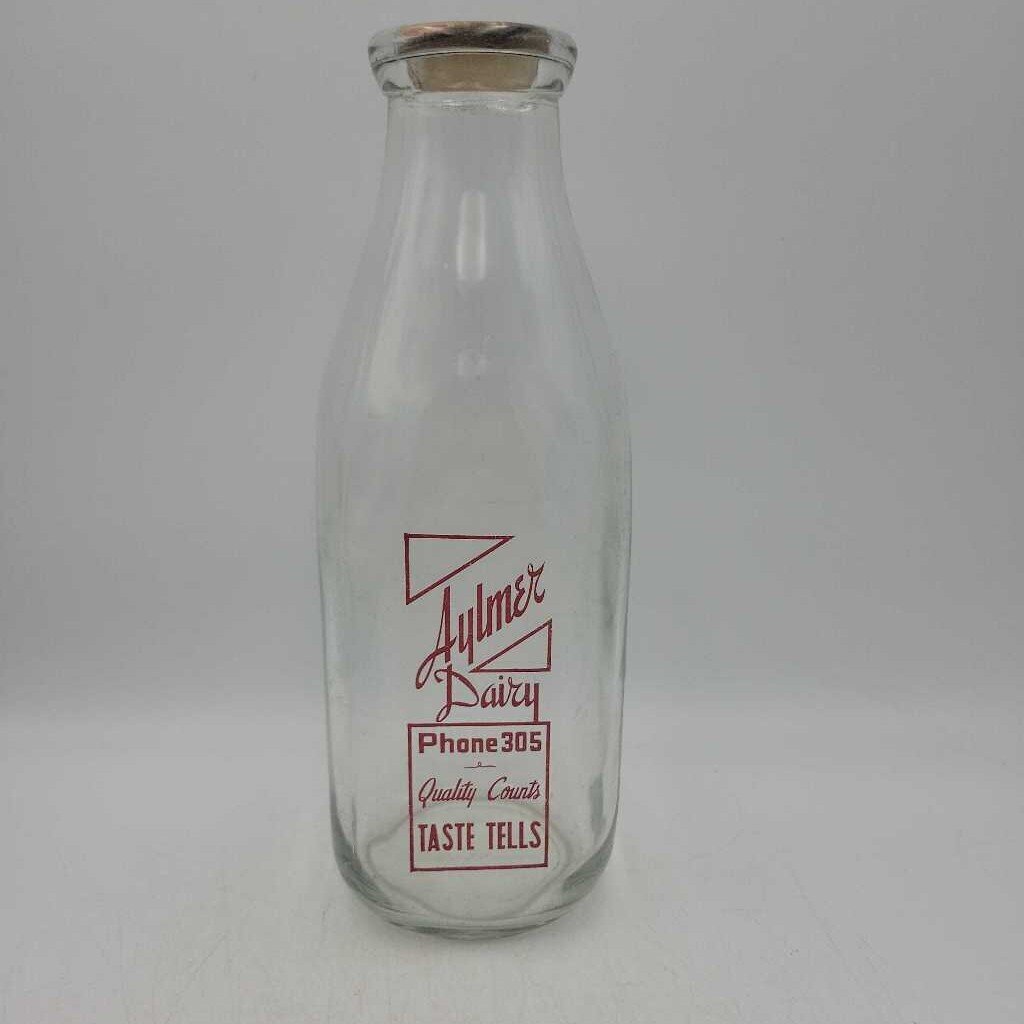 Aylmer Dairy quart Milk bottle ACL (YVO) 602