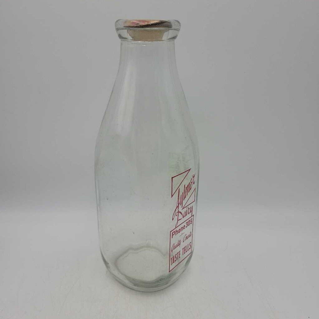 Aylmer Dairy quart Milk bottle ACL (YVO) 602