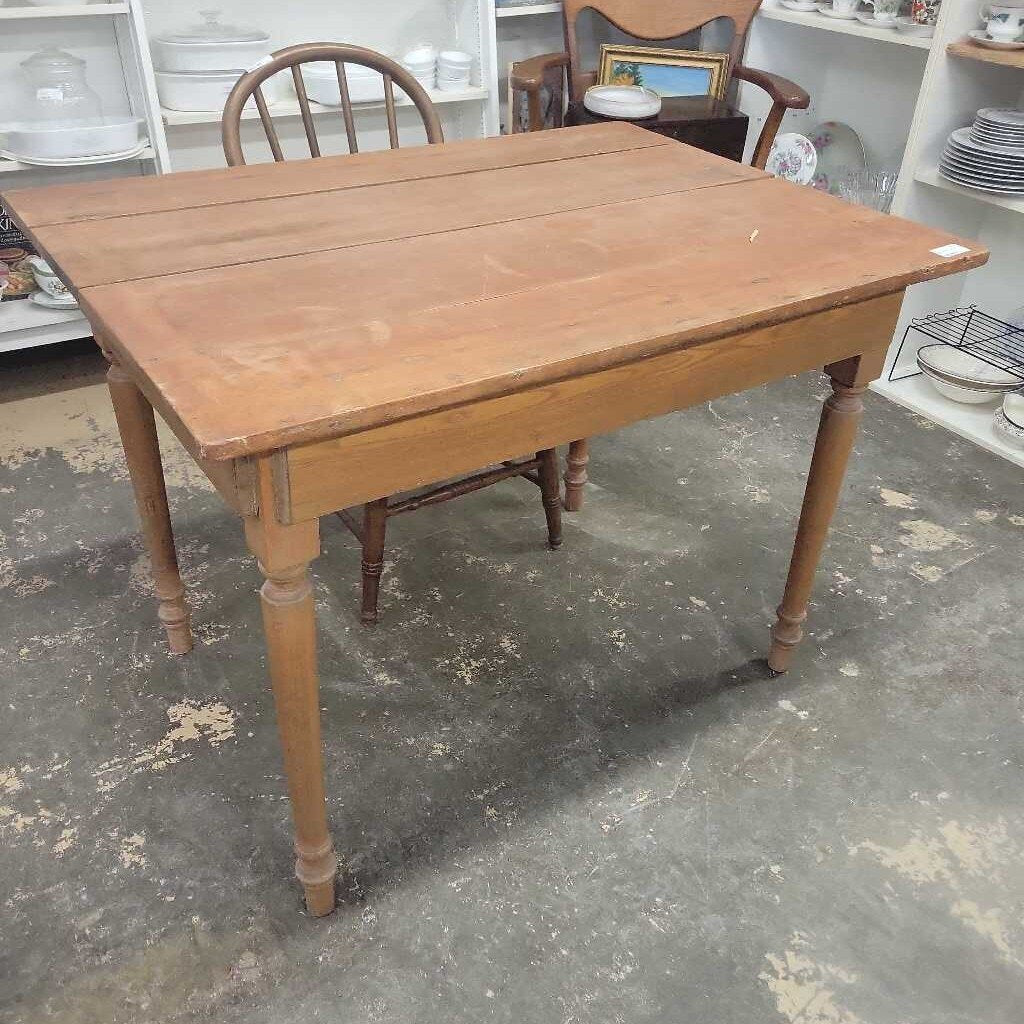 Rustic Wooden Table (YVO) (602)