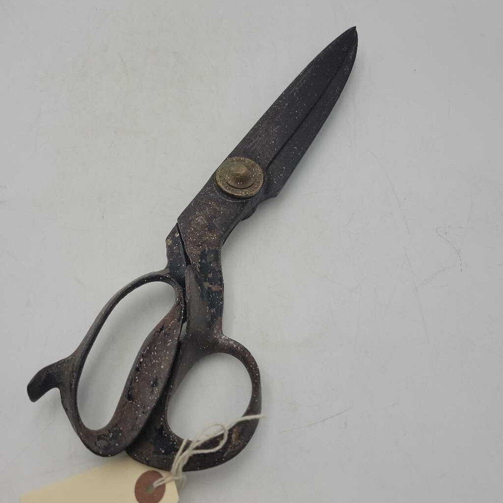 Vintage Shears Scissors (YVO) (602)