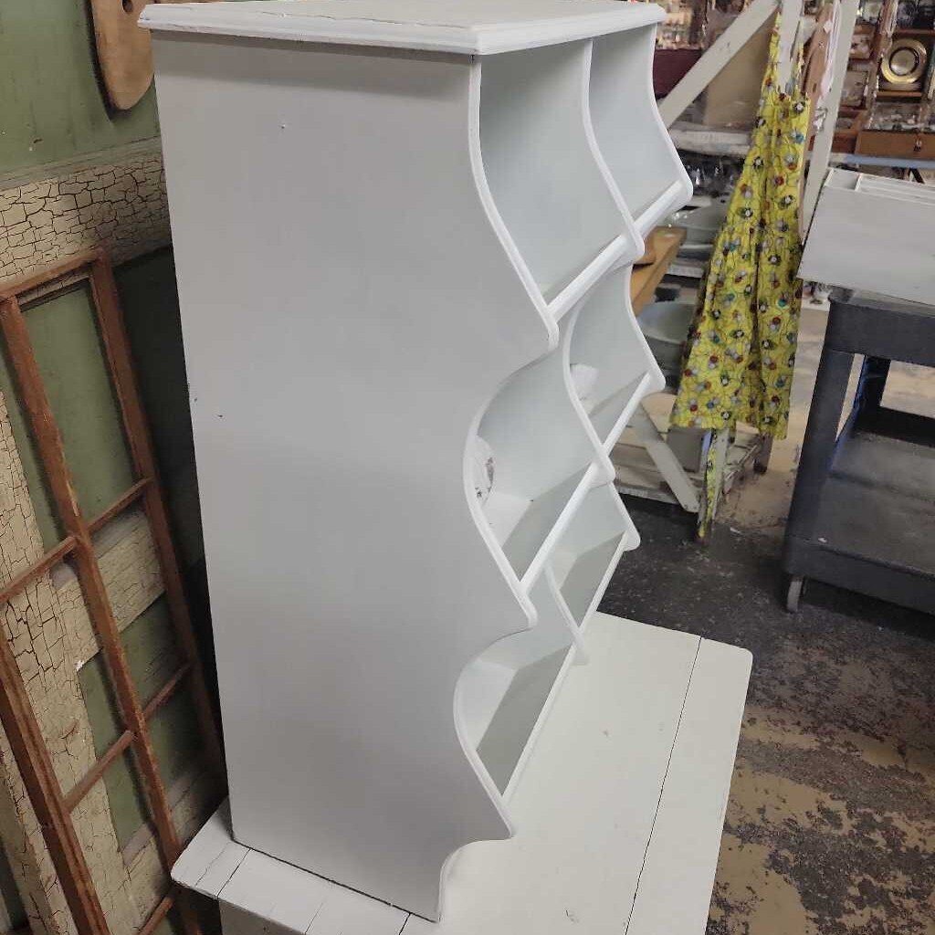 Cubby Hole Shelf (RB)