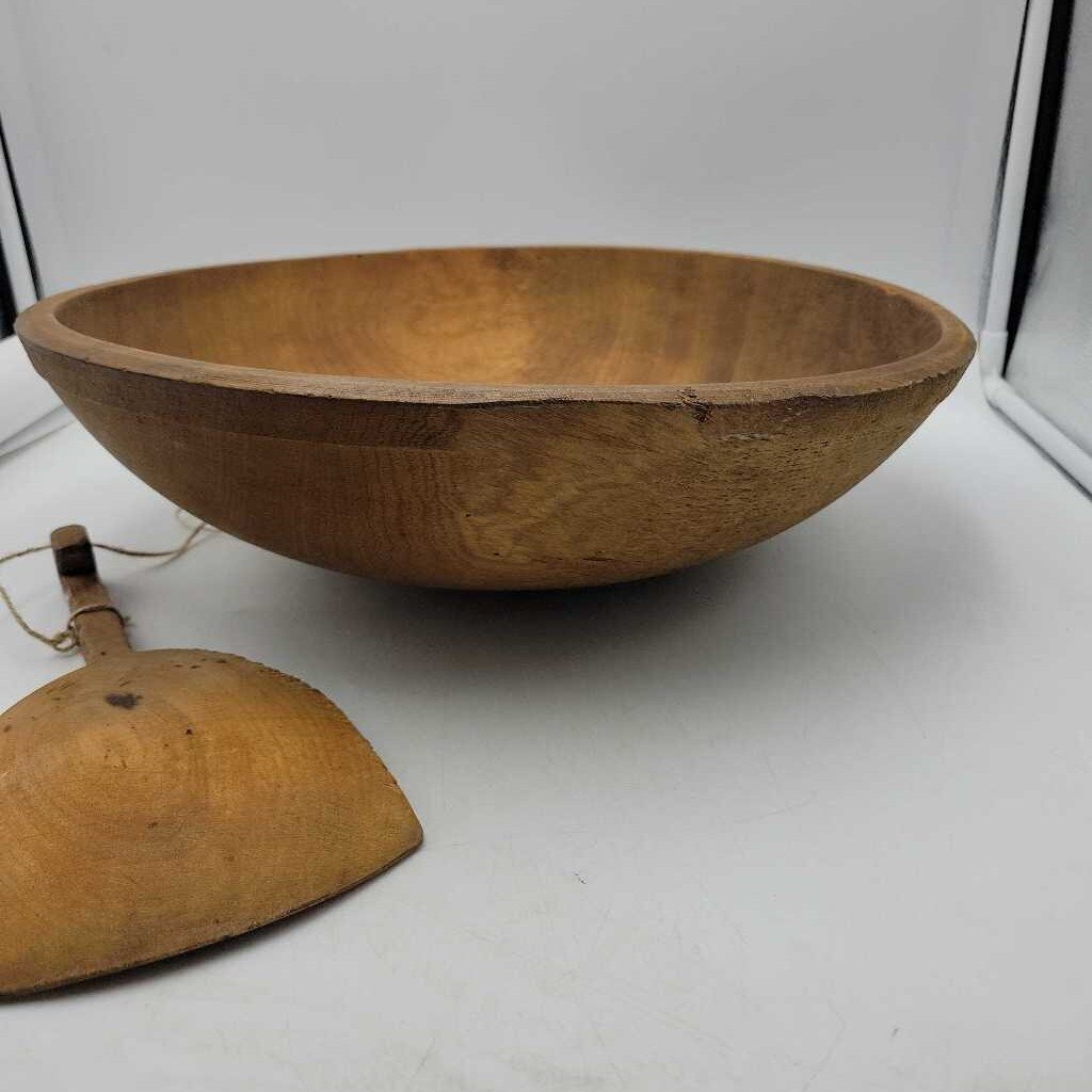 Antique Wooden Dough Bowl & Fitted Paddle Ladle (RV)