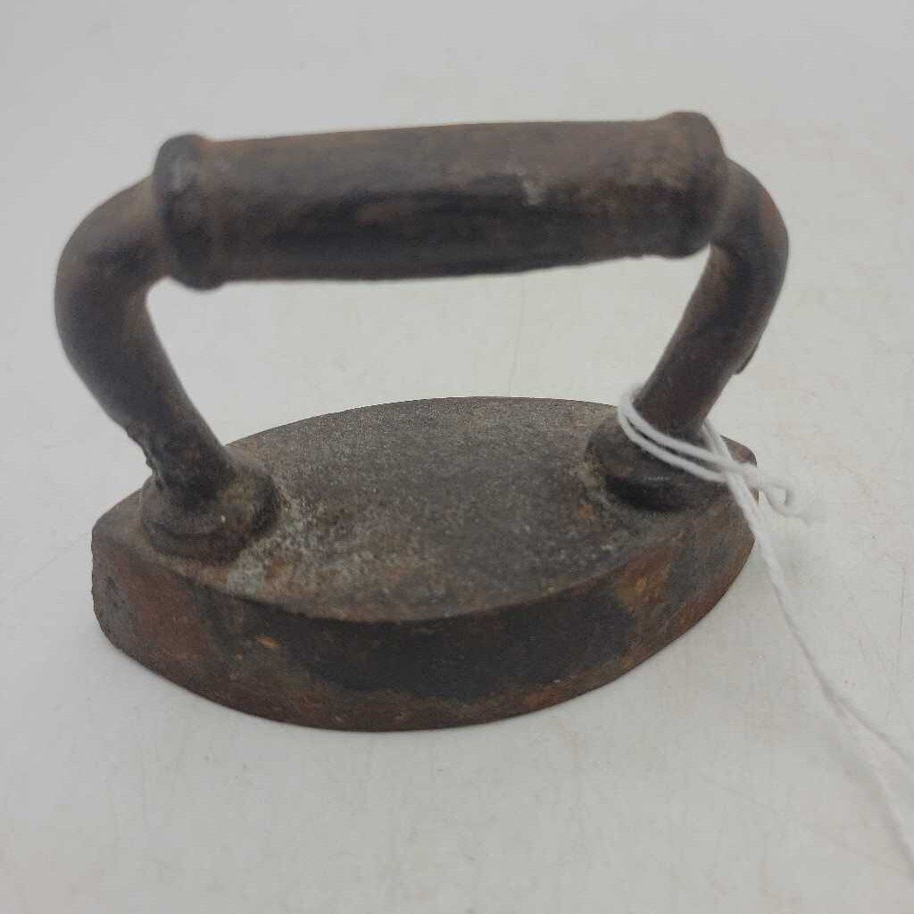 Miniature cat iron Sad Iron (JEF)