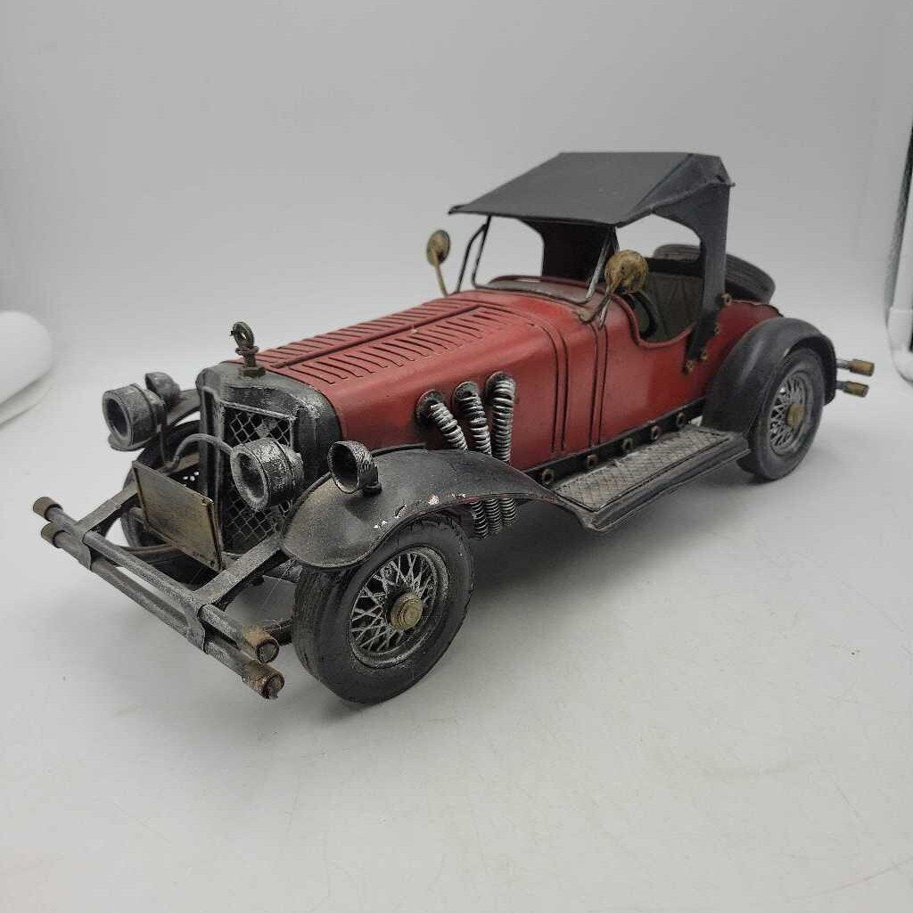 Vintage large metal car (JAS)