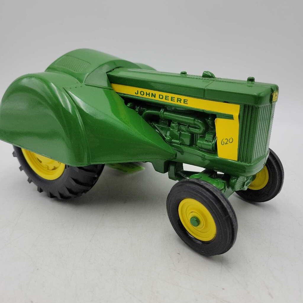 Rare John Deere Tractor 620 Orchard Model (RAE)
