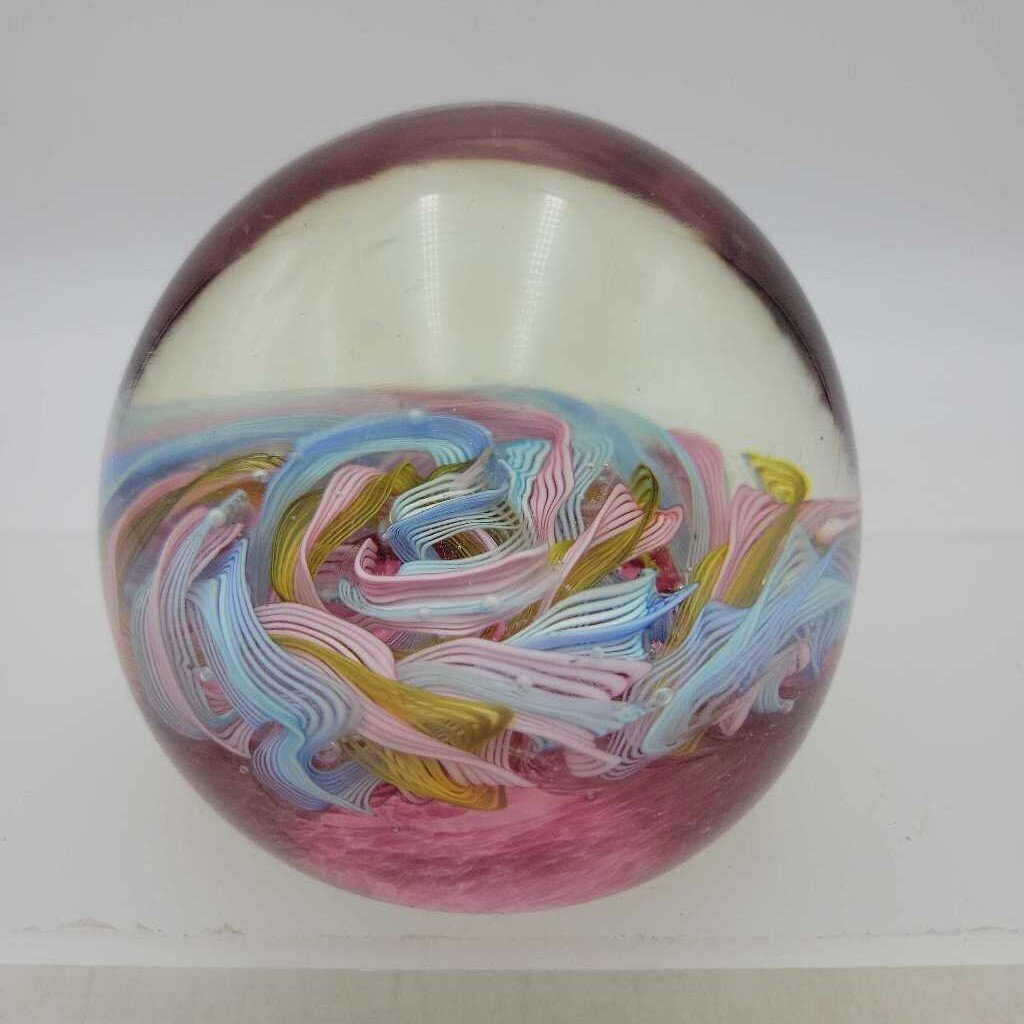 Glass paperweight SR (NUR)