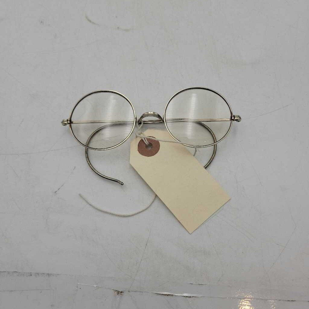 Vintage Round Eye glasses (JAS)