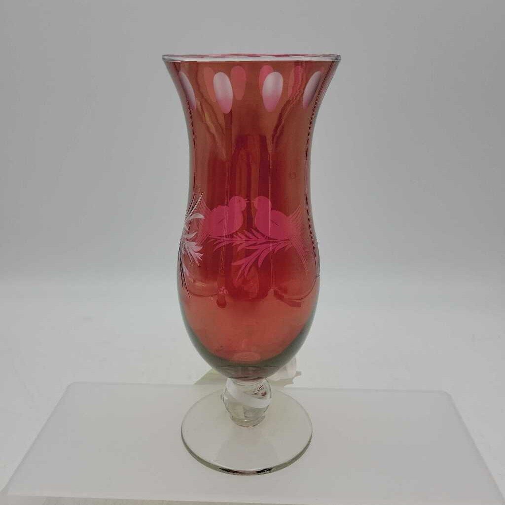 Beautiful Canadian art glass Ruby Red Etched Birds vase (TRE)