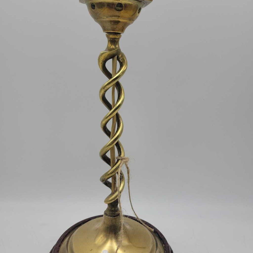 Brass Barley Twist lantern lamp (M2) 18