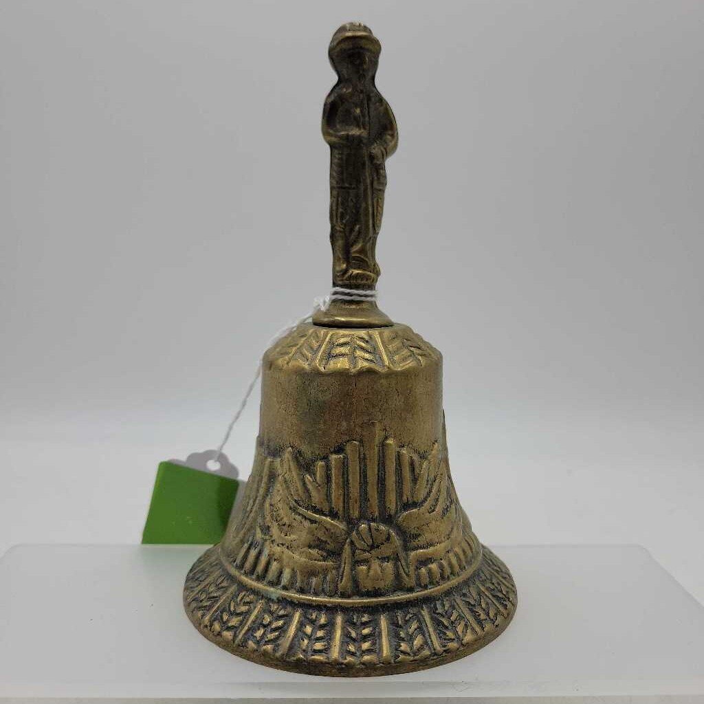 Vintage brass Bell Horn Player figure (BS)