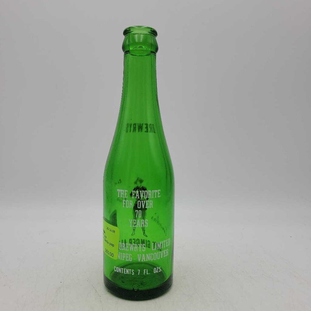 Canadian Mountie Drewry's Dry Ginger ale Winnipeg Vancouver Soda pop bottle (JEF)