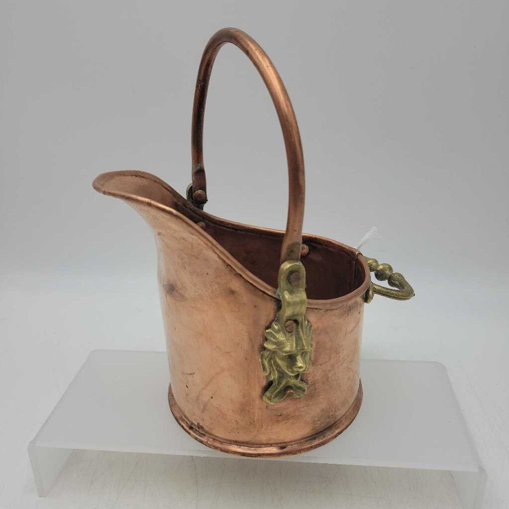 Copper & Brass Bucket with Lion Mounts (LOR)
